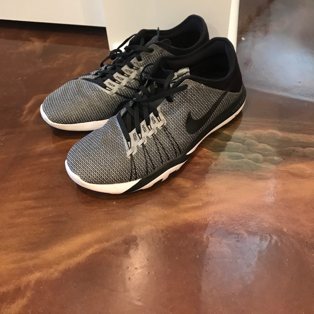 Nike Free TR 6 Shoes